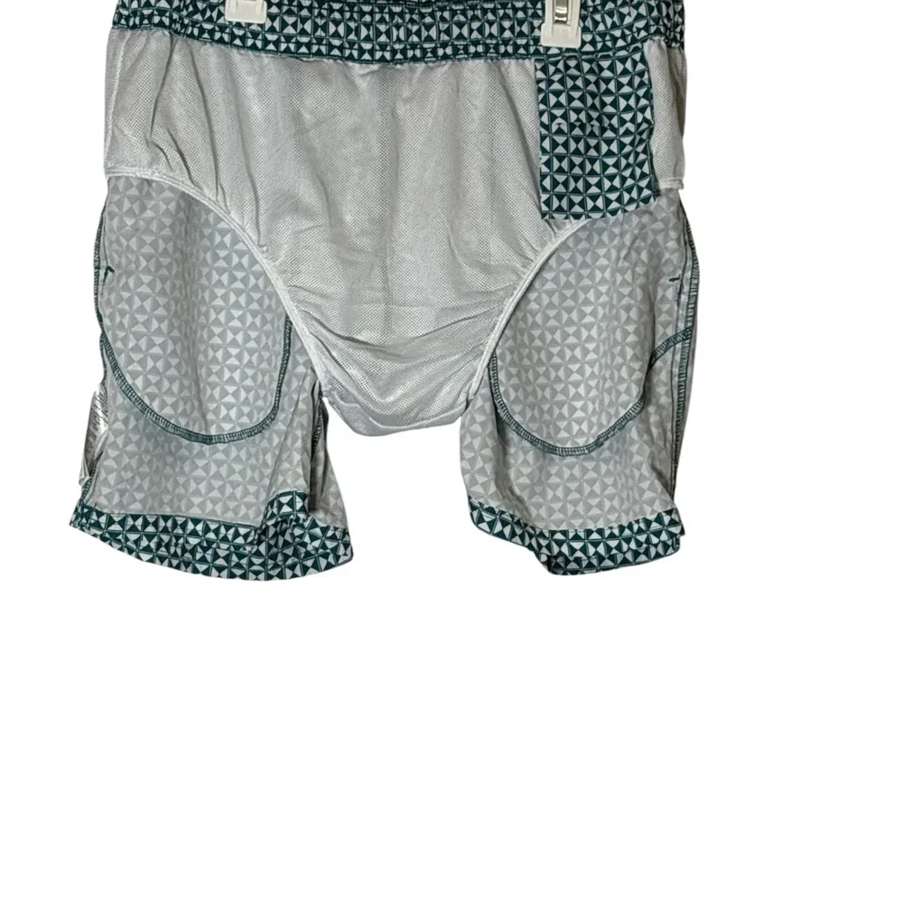 J. Crew  Swim Trunks with Geometric Pattern green and white - Picture 8 of 9